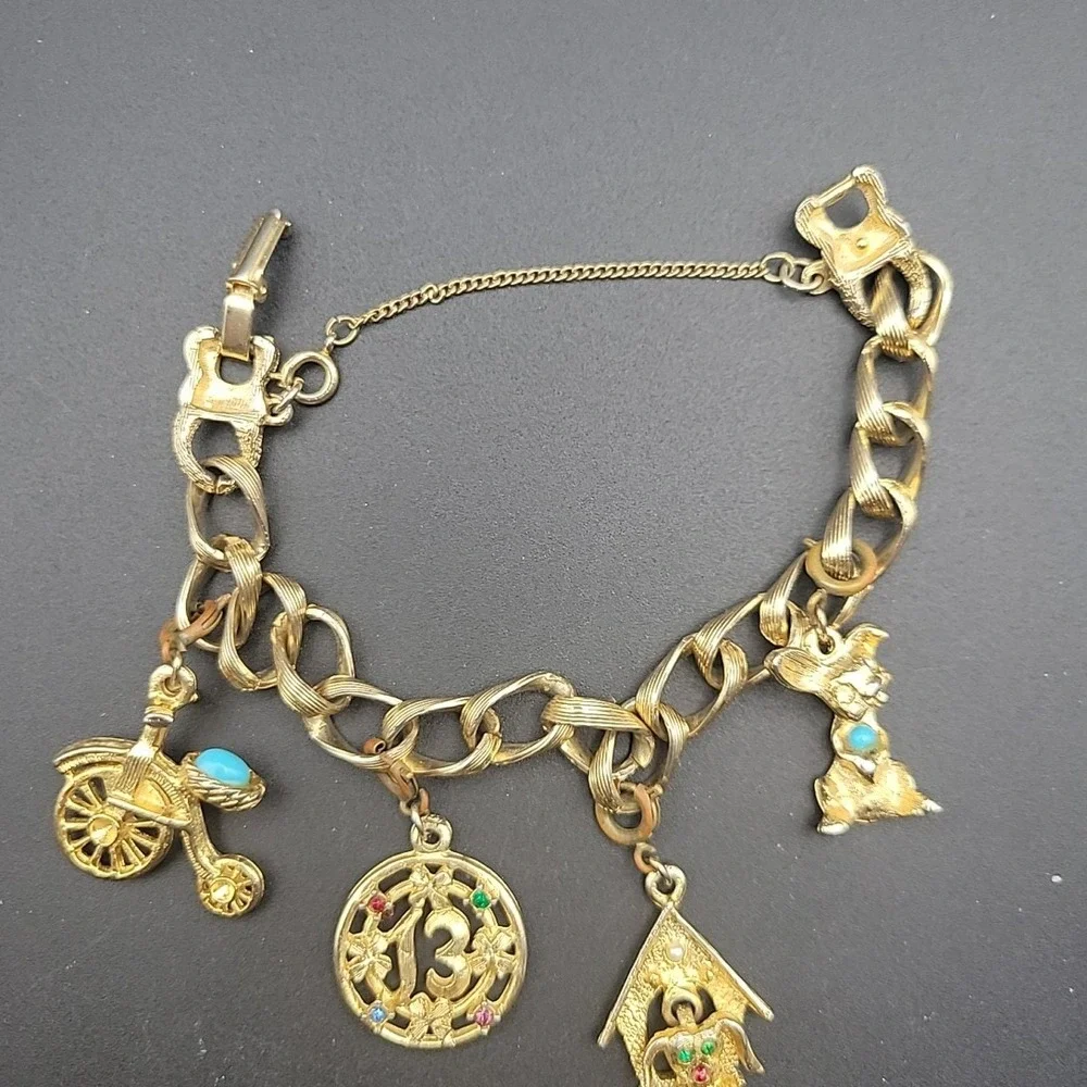 Vintage Gold Tone Multi Charm Bracelet Lucky 13 Dog Rabbit Bicycle 7.25in Kitsch